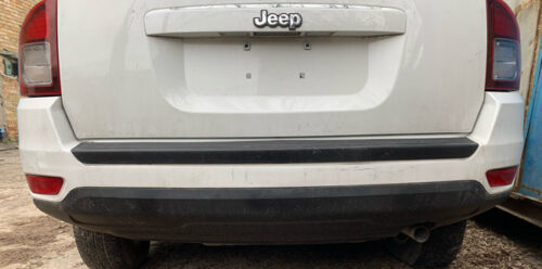 Бампер задний Jeep Compass 2011-16 белый