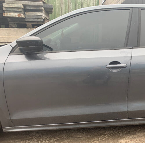 Двери Volkswagen Jetta 6 2011-18 передняя левая графит