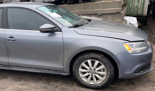 Дверь передняя правая Volkswagen Jetta 6 2011-2018 серая USA (Америка)