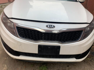 Белый капот Kia Optima 2010-13 дорест (Америка)