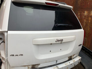 Крышка багажника ляда Jeep Compass 2010-2017 белая USA (Америка)