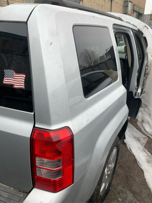 Четверть Jeep Patriot 2007-2016 — изображение 4