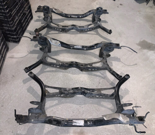 Подрамник передний с кронштейном VW Passat B7 USA 10-14 3C0199369H 67К