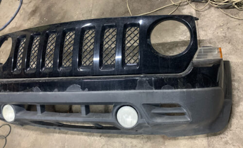 Бампер передний Jeep Patriot 2010-16 чёрный USA — изображение 3