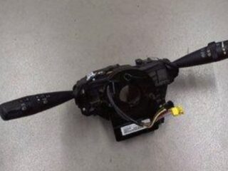 Подрулевой переключатель правый Jeep Patriot 2010-17 68003215AD