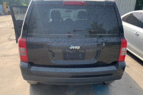 Задний бампер Jeep Patriot 2010-16 USA чёрный