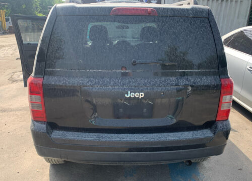 Крышка багажника Jeep Patriot 2010-16 чёрная