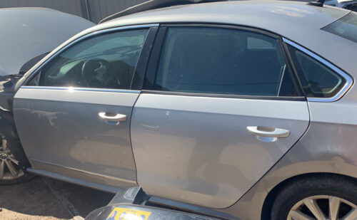 Двери перед левая водительская Volkswagen Passat B7 серая — изображение 2