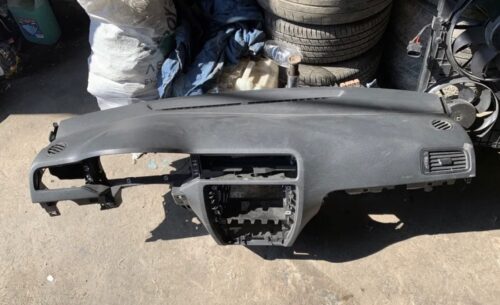 Торпедо панель Volkswagen Jetta 6 2010-17 USA