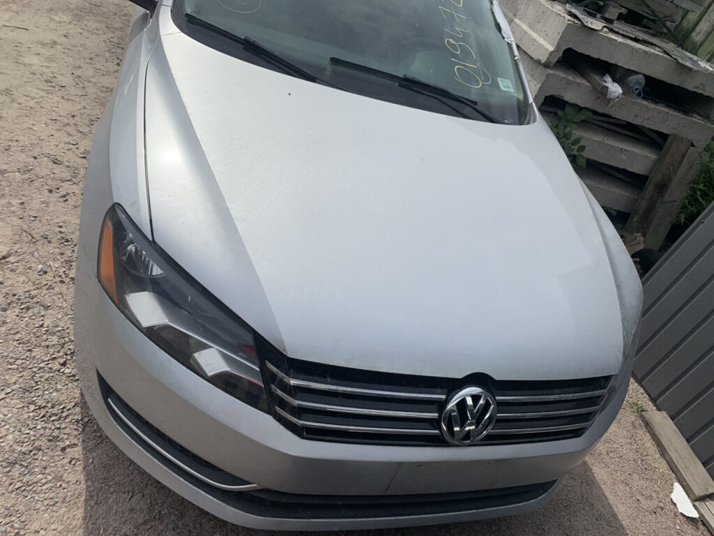 Разборка Volkswagen Passat B7 2014 1.8 серебристый