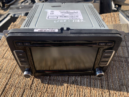Монитор, дисплей, магнитола VW Passat B7 USA 1K0 035 188 F