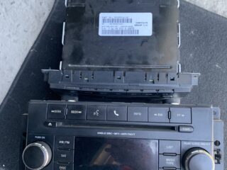 Б/у Магнитофон радио Jeep Patriot 11-17 P05091197AE