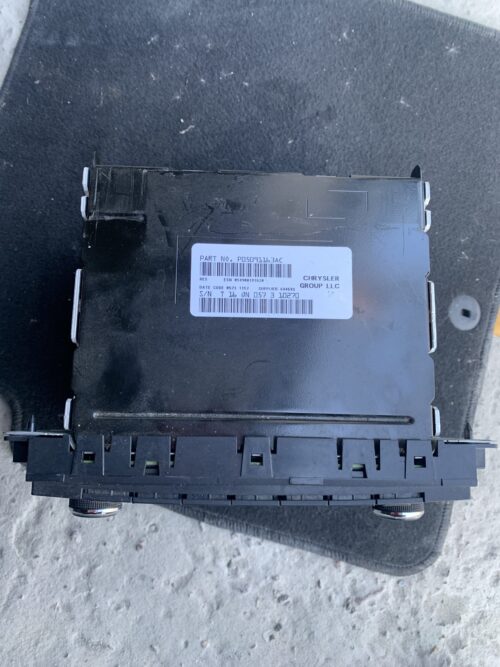 Б/у Магнитофон радио Jeep Patriot 11-17 P05091163AC — изображение 2