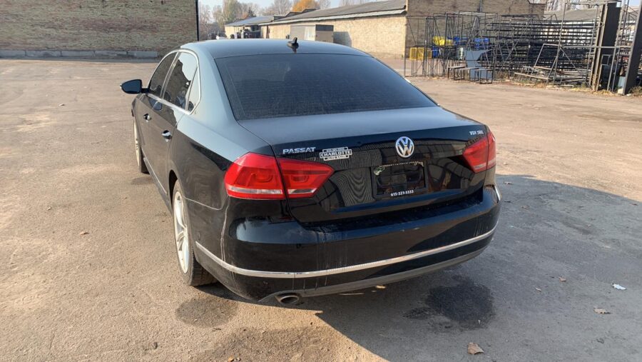 Passat B7 2.0 TDI SEL чёрный 2013 на разборку в Киеве