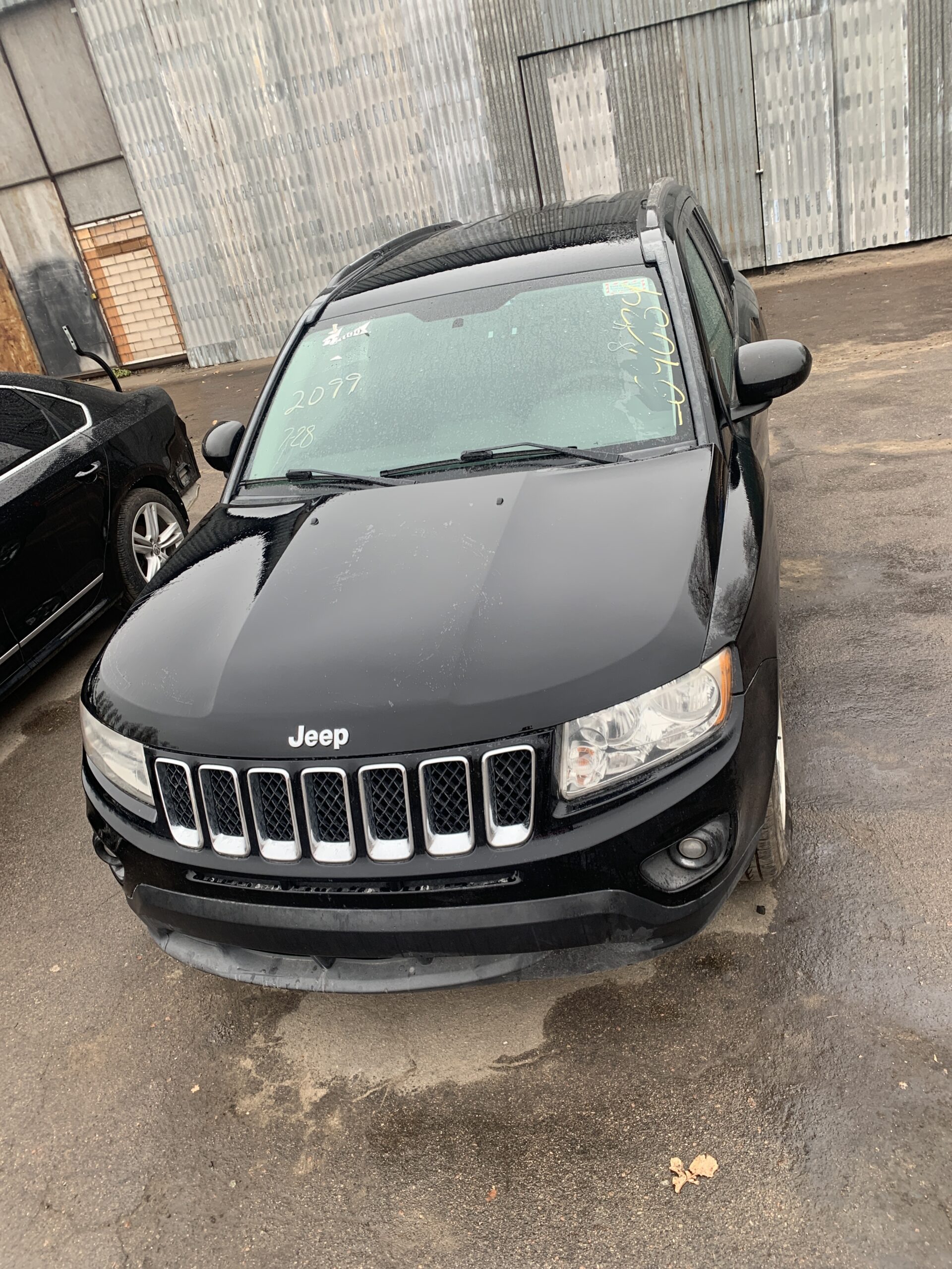 На разборке Jeep Compass 2012 PX8 чёрный из США