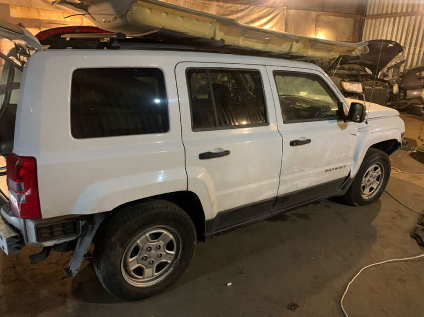 На разборке Jeep Patriot PW7 в Киеве – запчасти б/у