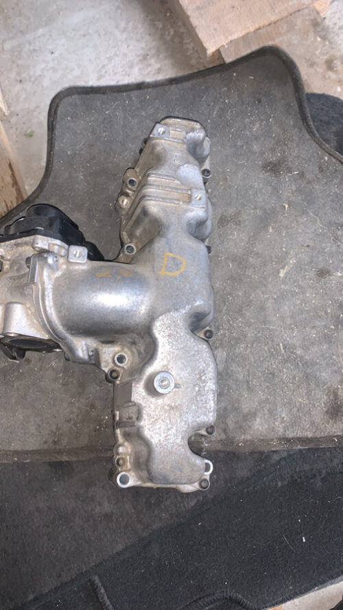 Впускной коллектор Passat B7 2.0 TDI 03L129711 AR — изображение 3