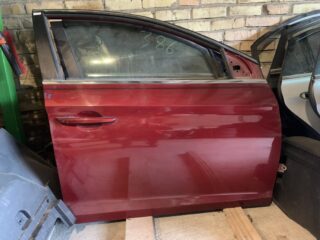 Дверь перед правая Hyundai Sonata LF 2015-17 USA 64100