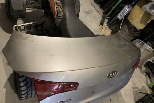 Крышка багажника Kia Optima 2011-13 USA 64K — изображение 3