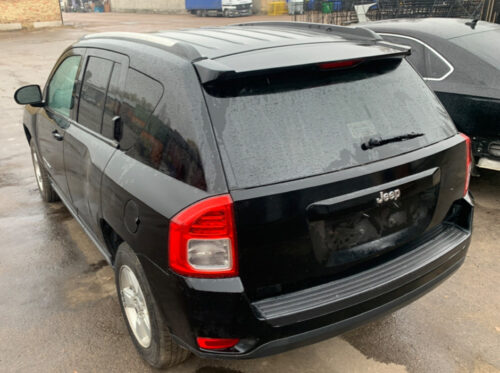 Стекло крышки багажника Jeep Compass 2011-17 USA — изображение 2