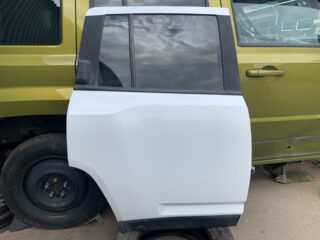 Дверь задняя правая Jeep Compass 2011-17 белая