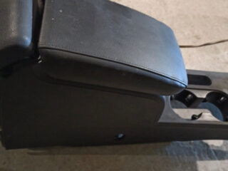 Подлокотник VW Jetta 6 2011-17 USA