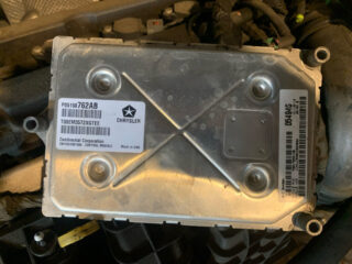 Блок ECU компьютер двигателя Jeep Patriot 2011-17 05150762AB