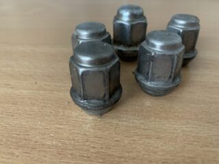 Гайка колесная Jeep Patriot 2011-17 6502738