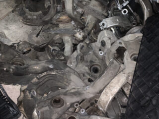 Кулак поворотный ступица цапфа перед правый BMW X5 F15 2013-18 6869870