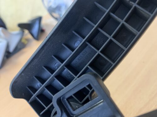 Ручка открывания капота VW Passat B7 B8 561823533 38K — изображение 2