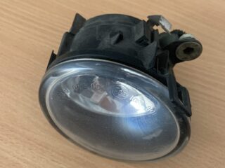 ПТФ передняя правая BMW X5 HELLA 1N0 010 456-02