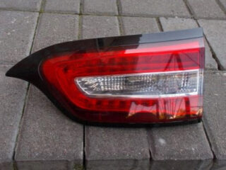 Фонарь внутренний правый Jeep Cherokee KL 68330344AA 68102920AC