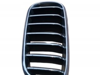Решетка радиатора левая ноздри BMW X5 F15 2017 7316075 7316053