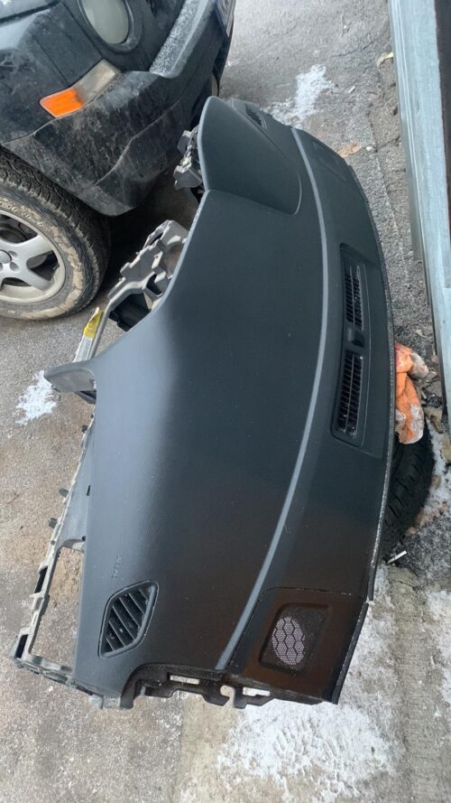 Торпедо передняя панель Hyundai Sonata 2015-17 USA 84710-C2001-TRY 50K — изображение 3