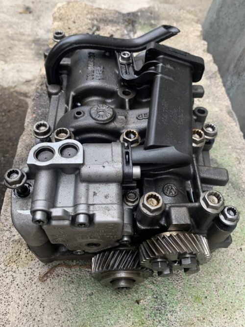 Масляный насос VW Passat B6 B7 10-16 USA 2.0 TDI 03L 103 537 61K — изображение 3