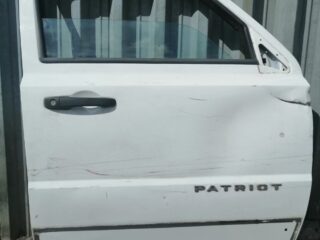 Дверь правая передняя Jeep Patriot 11-16 USA pw7 белая 73К