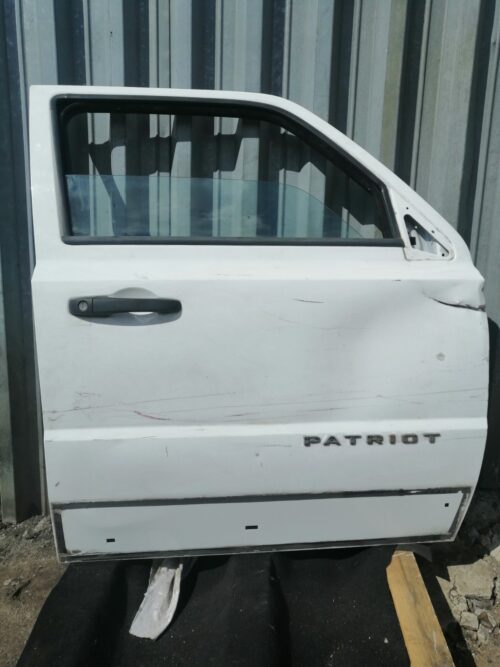 Дверь правая передняя Jeep Patriot 11-16 USA pw7 белая 73К