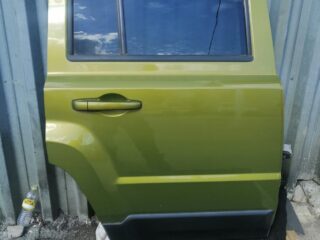 Дверь правая задняя Jeep Patriot 11-16 USA зеленая PJR 67К