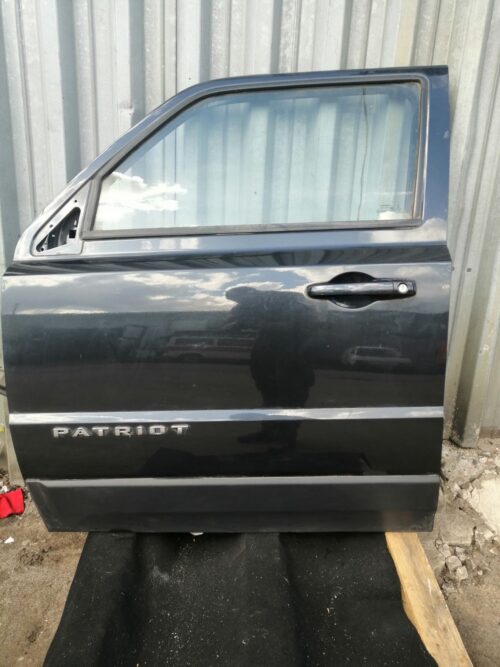 Дверь передняя левая водительская Jeep Patriot 11-16 USA PAR темно-синяя 44К