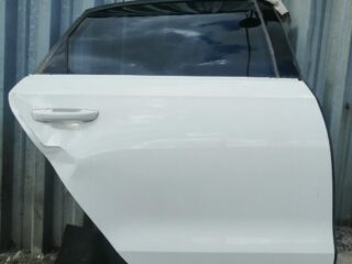 Дверь правая задняя VW Passat B7 se 2013 USA белая залом 69К