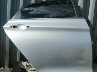 Дверь правая задняя Hyundai Sonata YF hybrid 2011-15 USA серебристая 66К