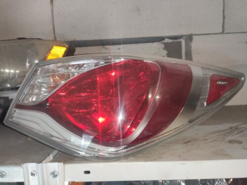 Правий задній ліхтар для Hyundai Sonata YF 2010-2014 гібрид