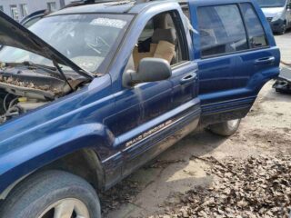 Дверь передняя левая Jeep Grand Cherokee 1998-2004, 55135921AC
