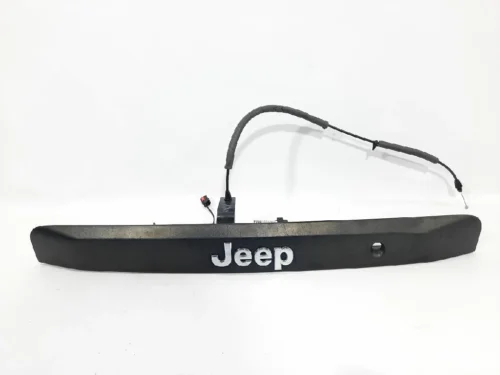 Накладка подсветки номера задняя Jeep Compass 2013-2016, 5LV00DX8AC
