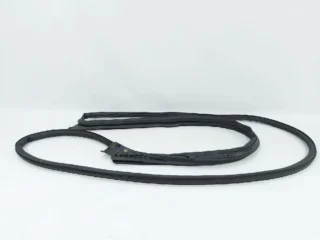 Уплотнитель двери передней правой Jeep Patriot 2007-2016, 5067766AD